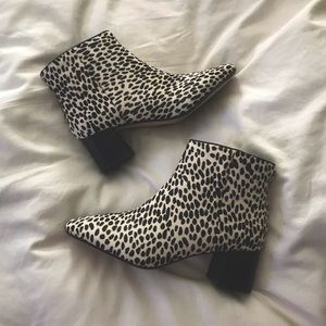 LIKE NEW CLARKS ANIMAL PRINT BOOTIES